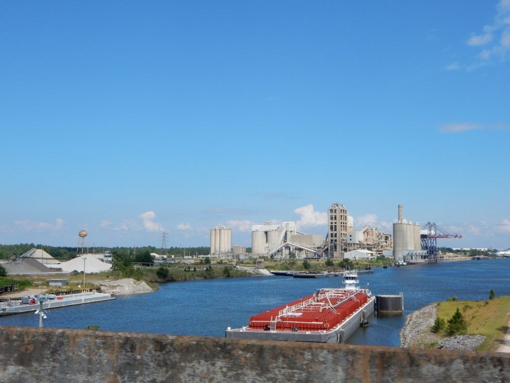 LafargeHolcim Cement Plant Theodore, Alabama The McEnery Company