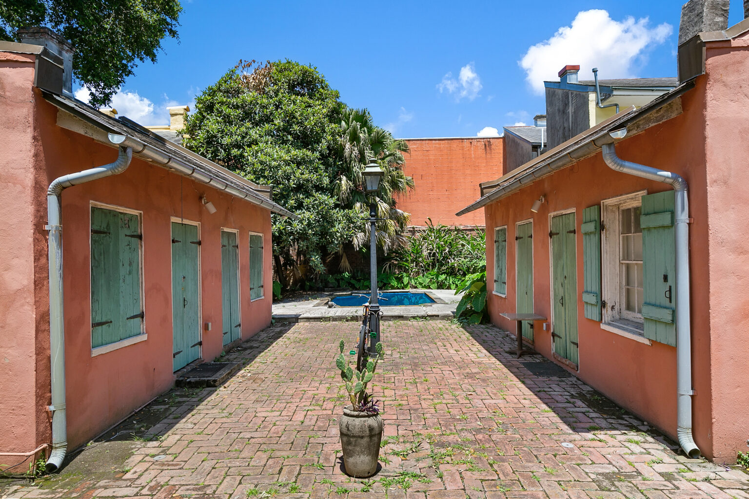 3 Unit French Quarter Property The McEnery Company